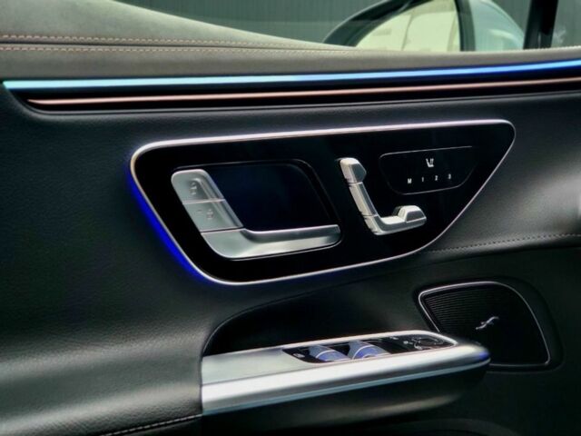 Серый Мерседес Другая, объемом двигателя 0 л и пробегом 284 тыс. км за 34999 $, фото 18 на Automoto.ua