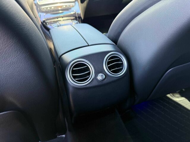 Сірий Мерседес Інша, об'ємом двигуна 0 л та пробігом 62 тис. км за 45500 $, фото 16 на Automoto.ua