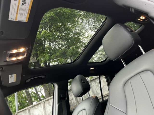 Серый Мерседес Другая, объемом двигателя 0 л и пробегом 40 тыс. км за 34500 $, фото 7 на Automoto.ua