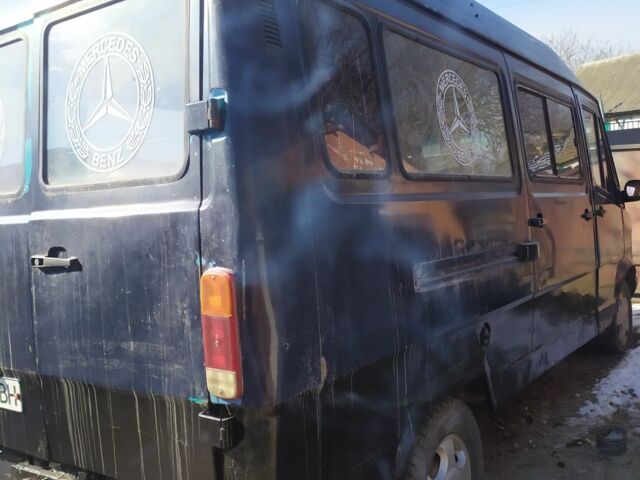 Синий Мерседес Другая, объемом двигателя 2 л и пробегом 500 тыс. км за 1200 $, фото 1 на Automoto.ua