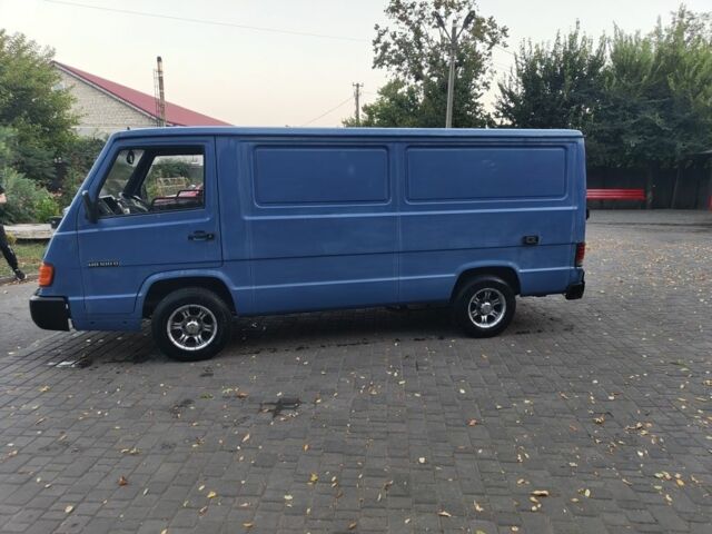 Синій Мерседес Інша, об'ємом двигуна 2.4 л та пробігом 300 тис. км за 2200 $, фото 7 на Automoto.ua