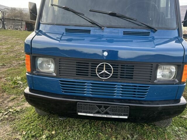 Синий Мерседес Другая, объемом двигателя 2.9 л и пробегом 535 тыс. км за 5000 $, фото 2 на Automoto.ua