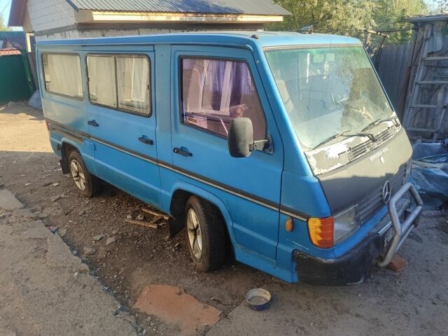 Синій Мерседес Інша, об'ємом двигуна 2 л та пробігом 2 тис. км за 1600 $, фото 1 на Automoto.ua