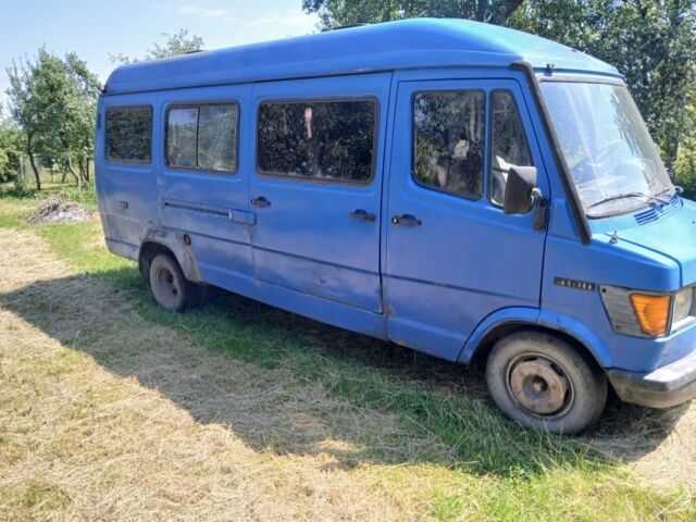 Синій Мерседес Інша, об'ємом двигуна 2.9 л та пробігом 200 тис. км за 2000 $, фото 1 на Automoto.ua