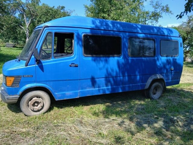 Синій Мерседес Інша, об'ємом двигуна 2.9 л та пробігом 200 тис. км за 2000 $, фото 2 на Automoto.ua