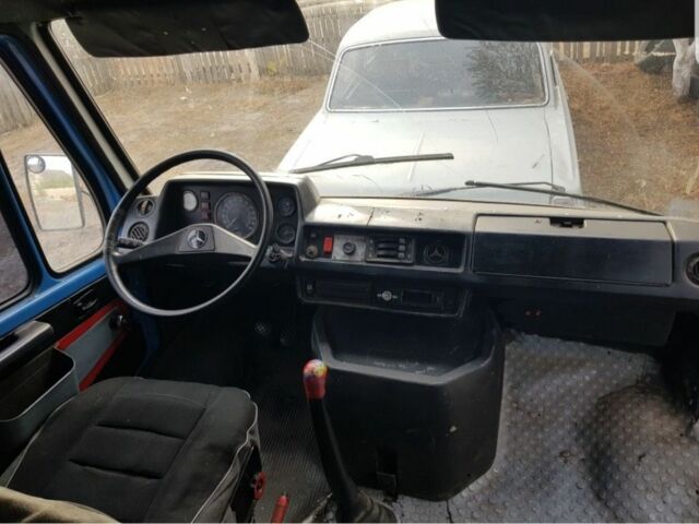 Синій Мерседес Інша, об'ємом двигуна 2.9 л та пробігом 500 тис. км за 1800 $, фото 4 на Automoto.ua