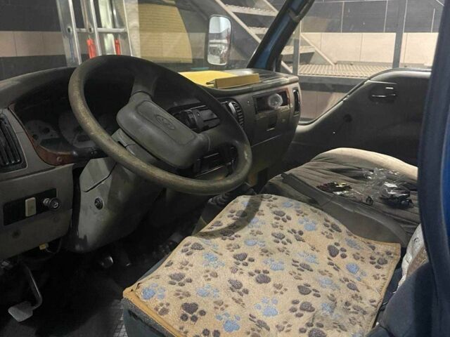 Синій Мерседес Інша, об'ємом двигуна 3.7 л та пробігом 300 тис. км за 2857 $, фото 2 на Automoto.ua