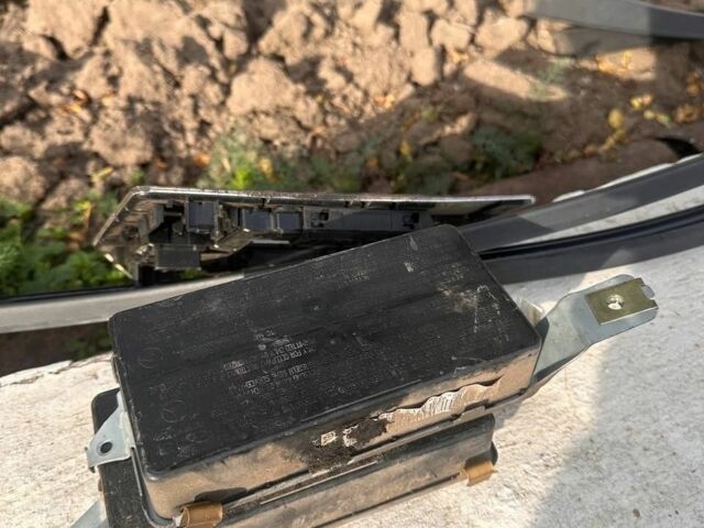 Синій Мерседес Інша, об'ємом двигуна 0 л та пробігом 300 тис. км за 5000 $, фото 7 на Automoto.ua