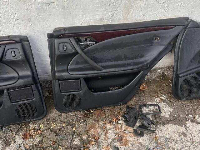 Синій Мерседес Інша, об'ємом двигуна 0 л та пробігом 300 тис. км за 5000 $, фото 6 на Automoto.ua