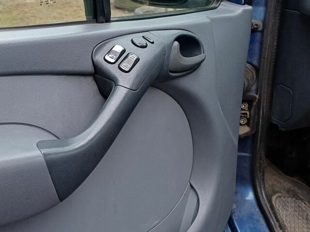 Синий Мерседес Другая, объемом двигателя 2.1 л и пробегом 500 тыс. км за 5900 $, фото 12 на Automoto.ua