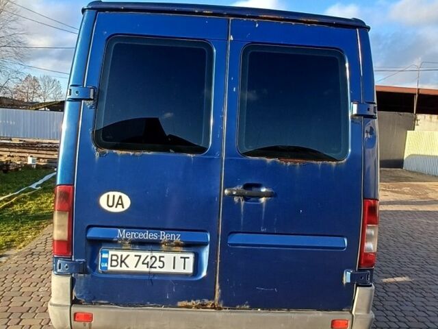 Синий Мерседес Другая, объемом двигателя 2.1 л и пробегом 500 тыс. км за 5900 $, фото 6 на Automoto.ua