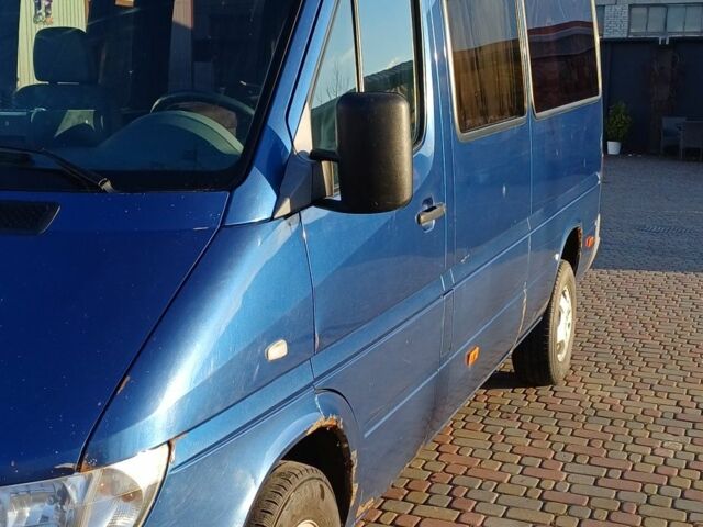 Синий Мерседес Другая, объемом двигателя 2.1 л и пробегом 500 тыс. км за 5900 $, фото 3 на Automoto.ua