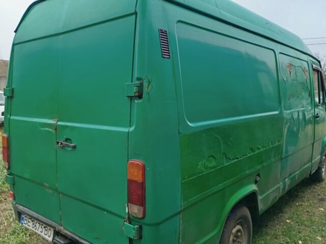 Зеленый Мерседес Другая, объемом двигателя 2.3 л и пробегом 345 тыс. км за 1600 $, фото 2 на Automoto.ua