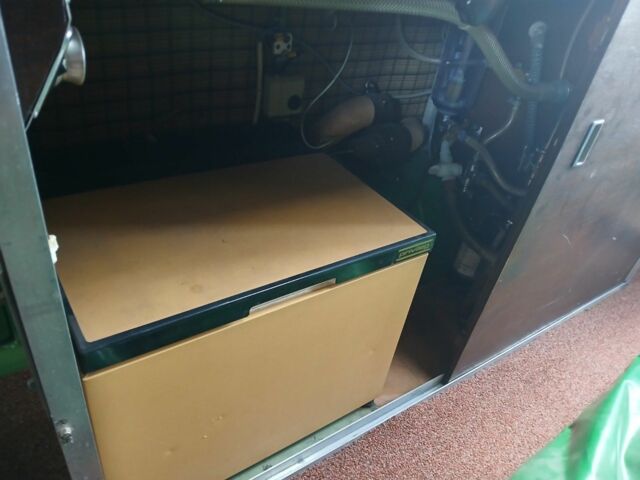 Зелений Мерседес Інша, об'ємом двигуна 2.9 л та пробігом 60 тис. км за 8500 $, фото 16 на Automoto.ua