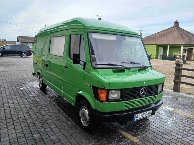 Зелений Мерседес Інша, об'ємом двигуна 2.9 л та пробігом 60 тис. км за 8500 $, фото 3 на Automoto.ua