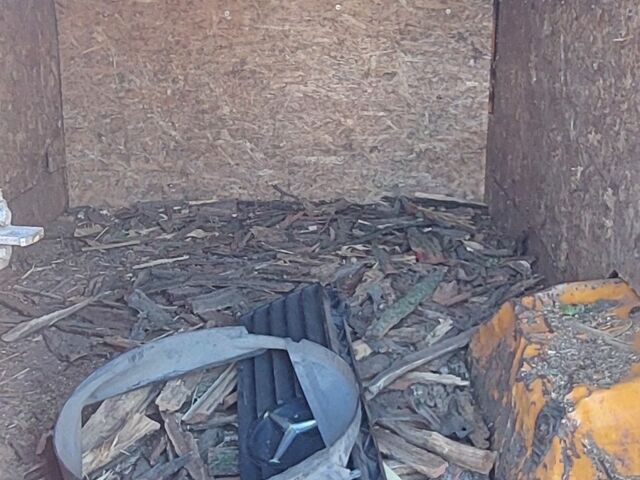 Оранжевый Мерседес Другая, объемом двигателя 0 л и пробегом 300 тыс. км за 800 $, фото 6 на Automoto.ua