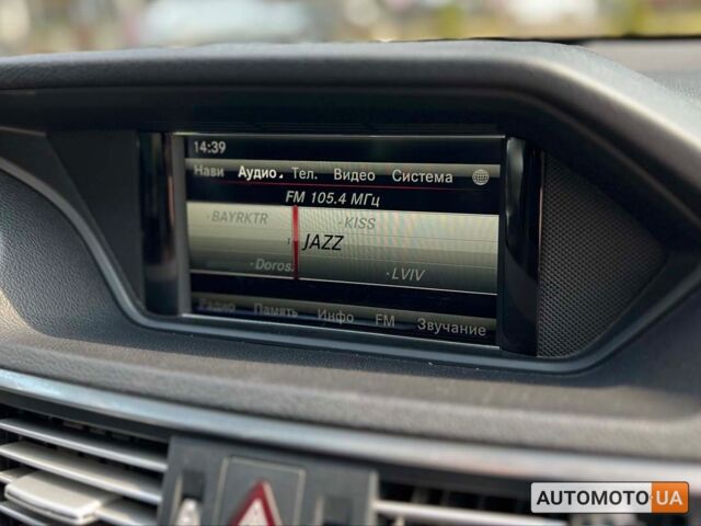 Бежевый Мерседес E 200, объемом двигателя 2.2 л и пробегом 293 тыс. км за 12900 $, фото 10 на Automoto.ua
