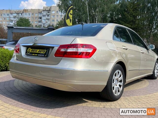 Бежевый Мерседес E 200, объемом двигателя 2.2 л и пробегом 293 тыс. км за 12900 $, фото 6 на Automoto.ua