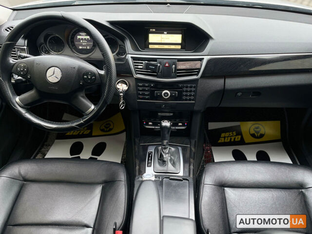 Сірий Мерседес E 200, об'ємом двигуна 2.2 л та пробігом 326 тис. км за 13000 $, фото 15 на Automoto.ua