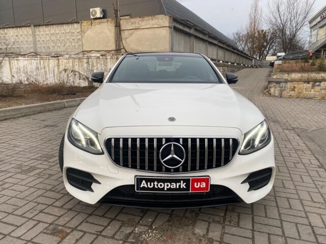 Білий Мерседес E 220, об'ємом двигуна 2 л та пробігом 35 тис. км за 45490 $, фото 8 на Automoto.ua