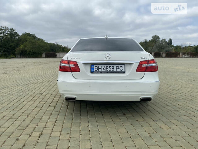 Мерседес E 220, об'ємом двигуна 2.1 л та пробігом 159 тис. км за 13999 $, фото 8 на Automoto.ua