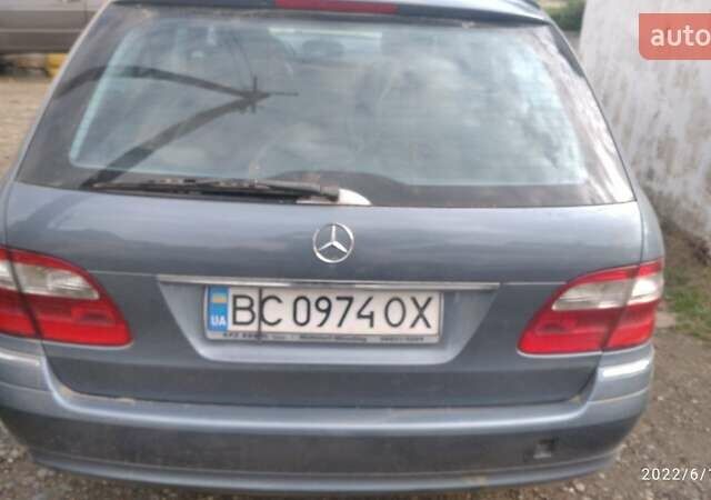Мерседес E 220, об'ємом двигуна 2.2 л та пробігом 322 тис. км за 7999 $, фото 4 на Automoto.ua