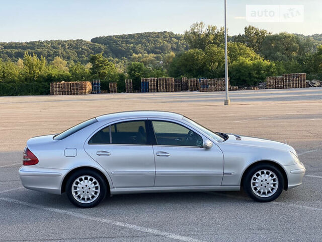 Сірий Мерседес E 220, об'ємом двигуна 2.2 л та пробігом 290 тис. км за 5800 $, фото 7 на Automoto.ua