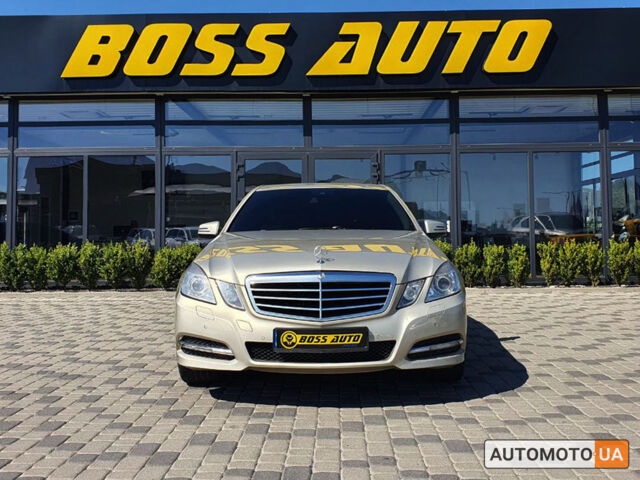 Бежевый Мерседес E 250, объемом двигателя 2.5 л и пробегом 250 тыс. км за 15999 $, фото 6 на Automoto.ua
