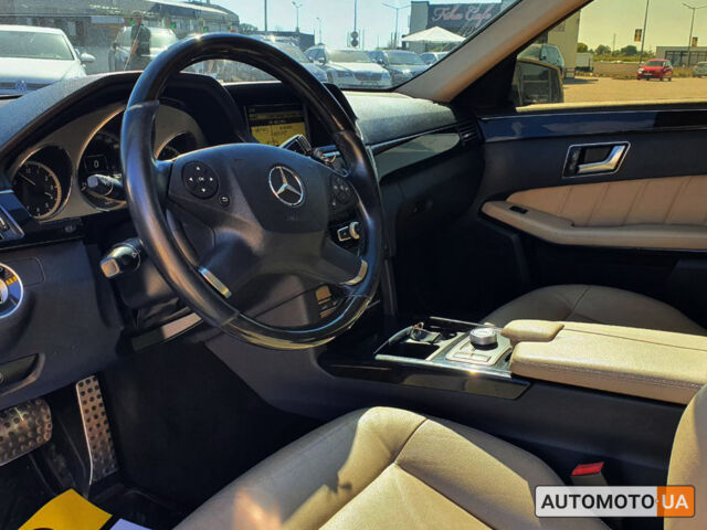 Бежевый Мерседес E 250, объемом двигателя 2.5 л и пробегом 250 тыс. км за 15999 $, фото 10 на Automoto.ua