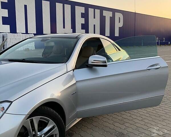 Мерседес E 250, объемом двигателя 2.2 л и пробегом 98 тыс. км за 15500 $, фото 3 на Automoto.ua