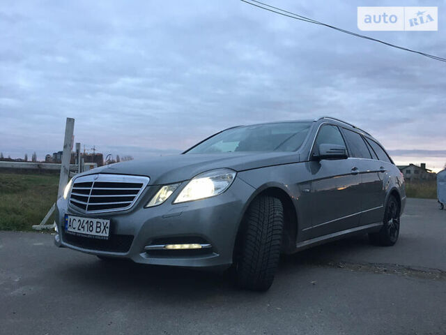 Сірий Мерседес E 250, об'ємом двигуна 2.2 л та пробігом 375 тис. км за 11900 $, фото 6 на Automoto.ua