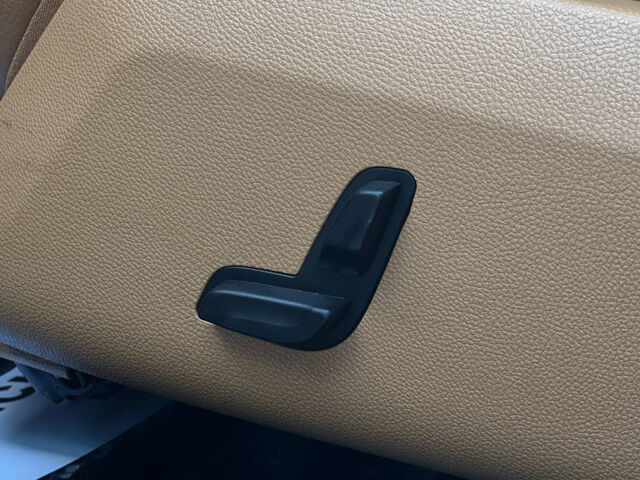 Серый Мерседес Е 300, объемом двигателя 2.2 л и пробегом 250 тыс. км за 20500 $, фото 11 на Automoto.ua