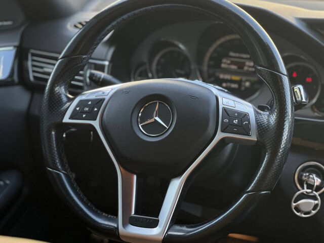 Серый Мерседес Е 300, объемом двигателя 2.2 л и пробегом 250 тыс. км за 20500 $, фото 14 на Automoto.ua