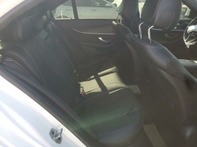 Белый Мерседес Е 350, объемом двигателя 2 л и пробегом 74 тыс. км за 30600 $, фото 9 на Automoto.ua