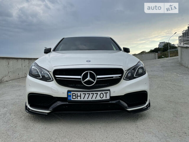 Білий Мерседес E 63 AMG, об'ємом двигуна 5.5 л та пробігом 60 тис. км за 42000 $, фото 74 на Automoto.ua