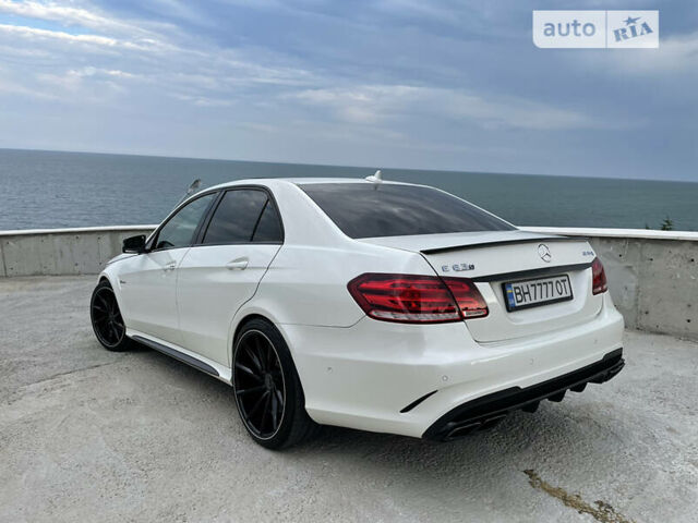 Білий Мерседес E 63 AMG, об'ємом двигуна 5.5 л та пробігом 60 тис. км за 42000 $, фото 61 на Automoto.ua