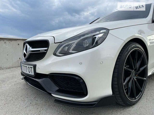 Білий Мерседес E 63 AMG, об'ємом двигуна 5.5 л та пробігом 60 тис. км за 42000 $, фото 82 на Automoto.ua