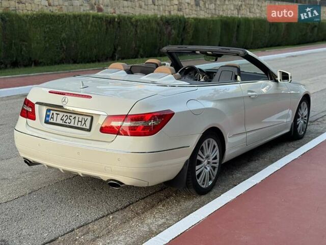 Белый Мерседес Е-Класс, объемом двигателя 3 л и пробегом 218 тыс. км за 18900 $, фото 1 на Automoto.ua