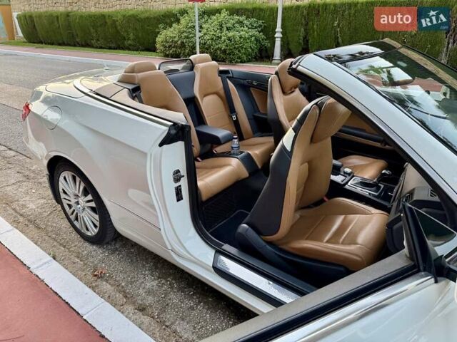 Белый Мерседес Е-Класс, объемом двигателя 3 л и пробегом 218 тыс. км за 18900 $, фото 7 на Automoto.ua