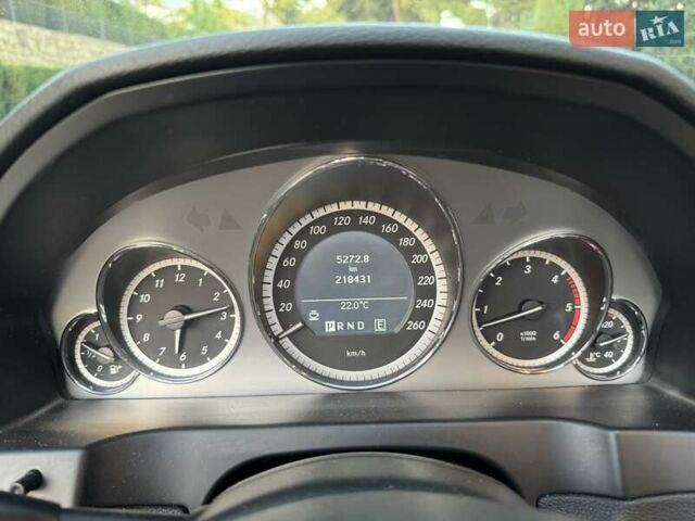 Белый Мерседес Е-Класс, объемом двигателя 3 л и пробегом 218 тыс. км за 18900 $, фото 14 на Automoto.ua