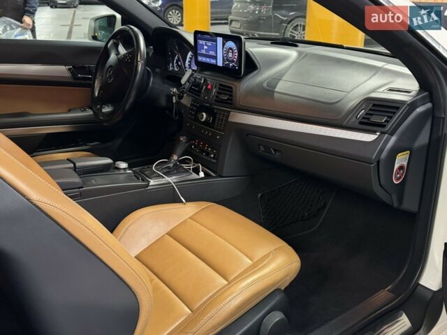 Білий Мерседес Е-Клас, об'ємом двигуна 1.8 л та пробігом 106 тис. км за 17500 $, фото 4 на Automoto.ua