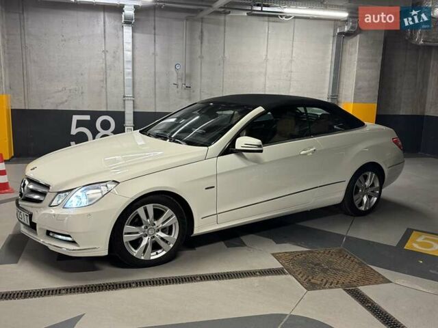 Белый Мерседес Е-Класс, объемом двигателя 1.8 л и пробегом 106 тыс. км за 19000 $, фото 2 на Automoto.ua