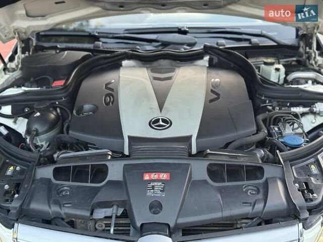 Белый Мерседес Е-Класс, объемом двигателя 3 л и пробегом 218 тыс. км за 18900 $, фото 13 на Automoto.ua