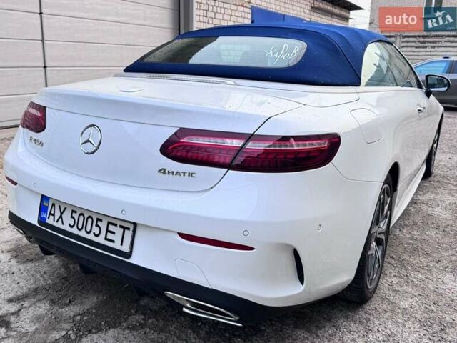Білий Мерседес Е-Клас, об'ємом двигуна 3 л та пробігом 31 тис. км за 60050 $, фото 6 на Automoto.ua