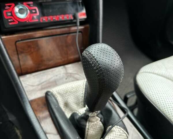 Белый Мерседес Е-Класс, объемом двигателя 2 л и пробегом 418 тыс. км за 2750 $, фото 31 на Automoto.ua