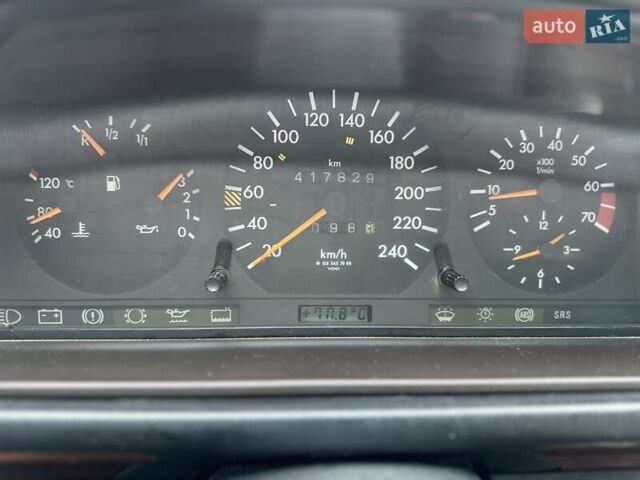 Белый Мерседес Е-Класс, объемом двигателя 2 л и пробегом 418 тыс. км за 2750 $, фото 43 на Automoto.ua