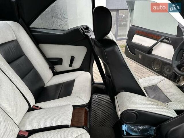 Белый Мерседес Е-Класс, объемом двигателя 2 л и пробегом 418 тыс. км за 2750 $, фото 25 на Automoto.ua