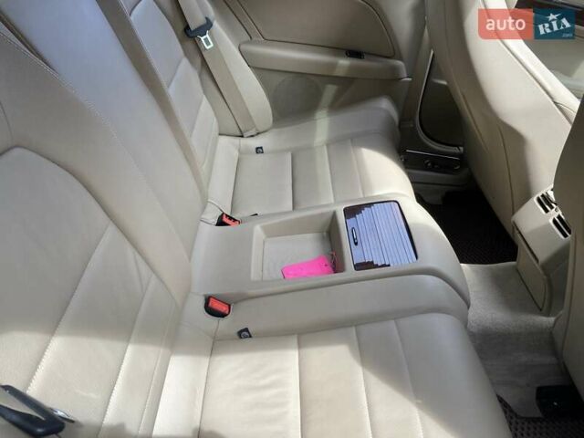 Белый Мерседес Е-Класс, объемом двигателя 3.5 л и пробегом 64 тыс. км за 19000 $, фото 28 на Automoto.ua