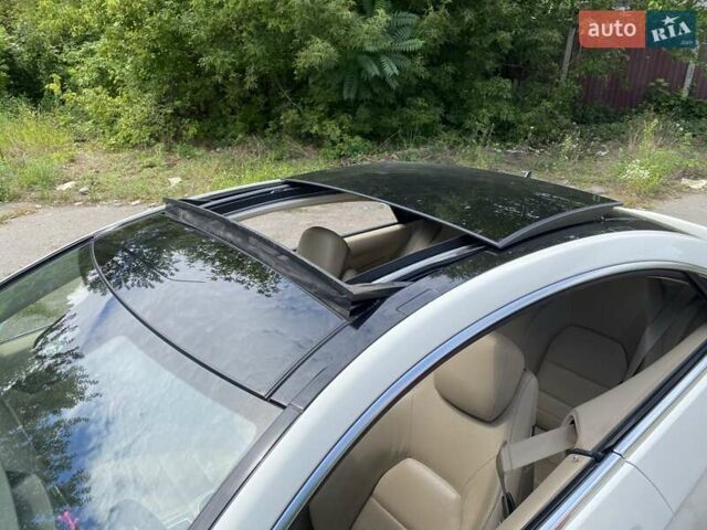 Белый Мерседес Е-Класс, объемом двигателя 3.5 л и пробегом 64 тыс. км за 19000 $, фото 15 на Automoto.ua