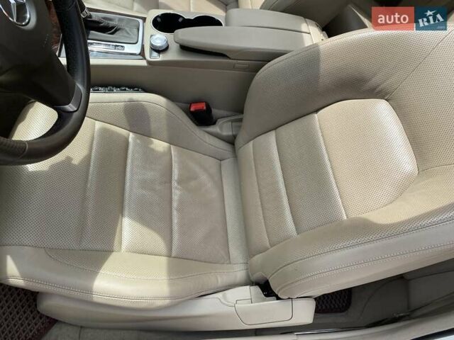 Белый Мерседес Е-Класс, объемом двигателя 3.5 л и пробегом 64 тыс. км за 19000 $, фото 38 на Automoto.ua